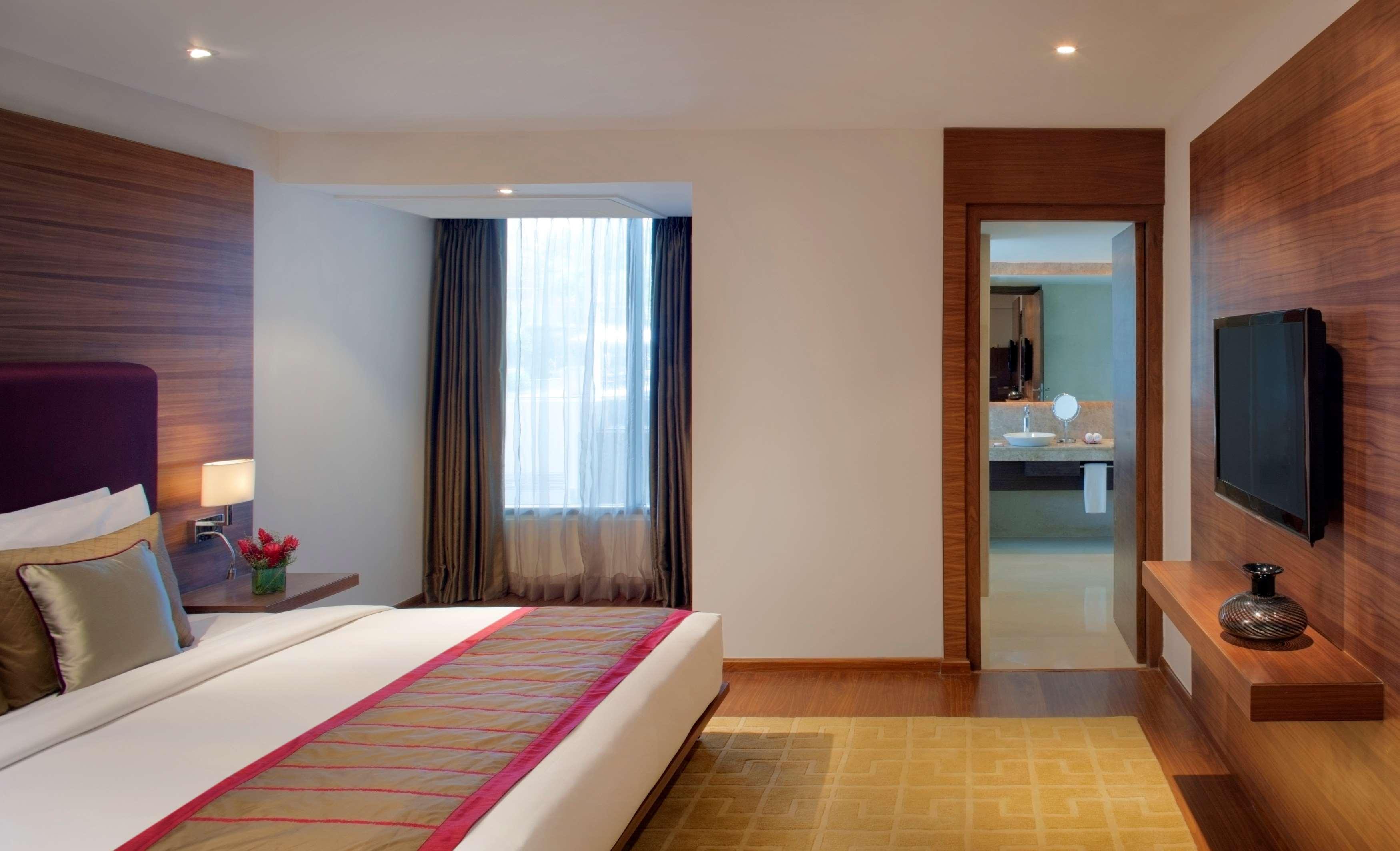 Radisson Blu Plaza Hotel Hyderabad Banjara Hills Exterior foto A room at the Taj Bengal