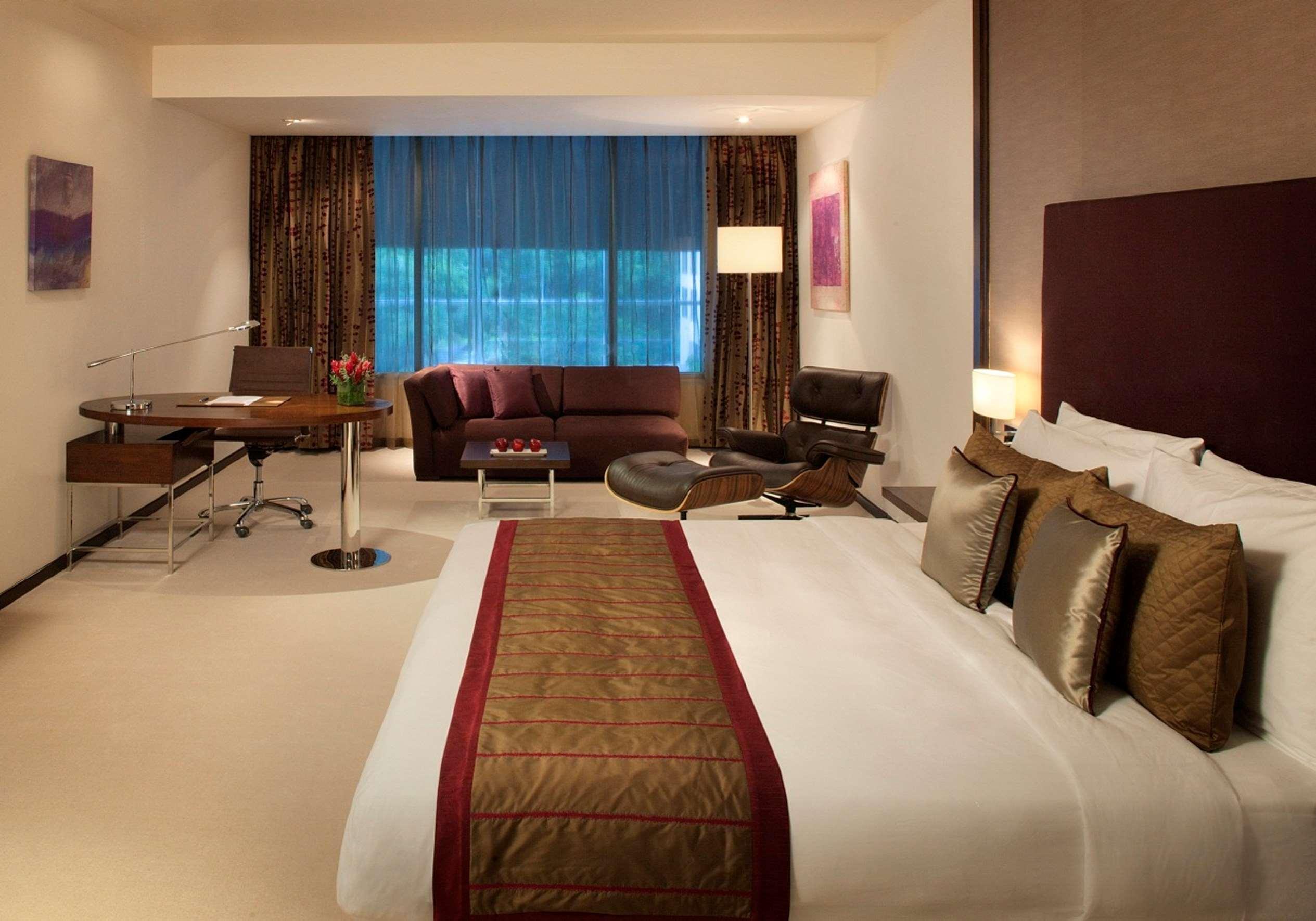 Radisson Blu Plaza Hotel Hyderabad Banjara Hills Habitación foto A room at the Taj Bengal